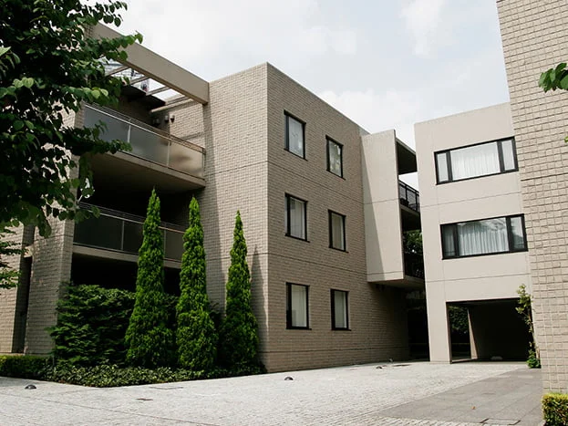 Exterior del desarrollo residencial para adultos mayores de Panoramia