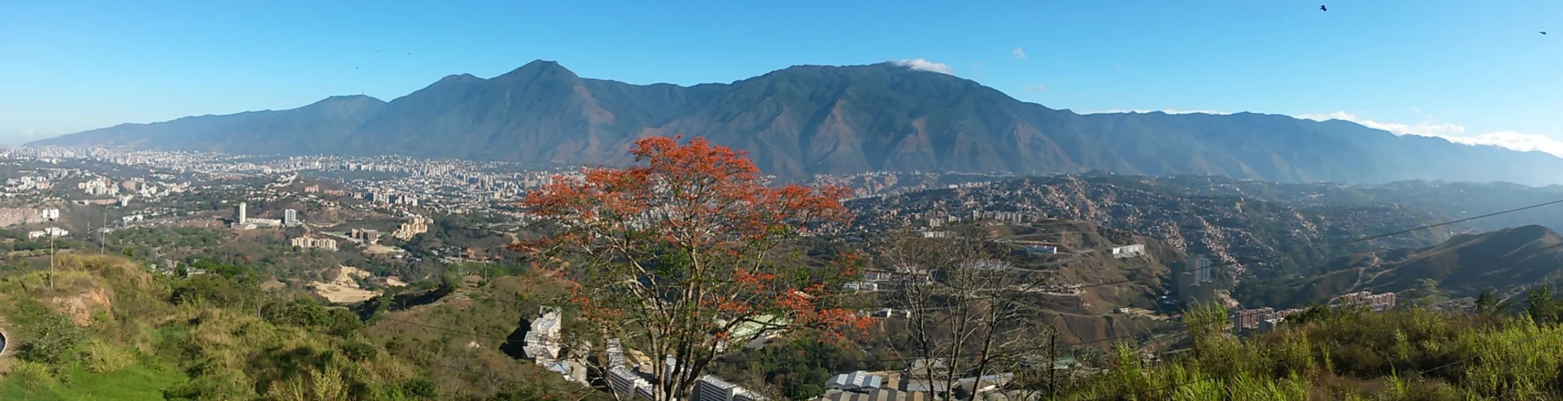 Vista panorámica de Caracas y el Ávila